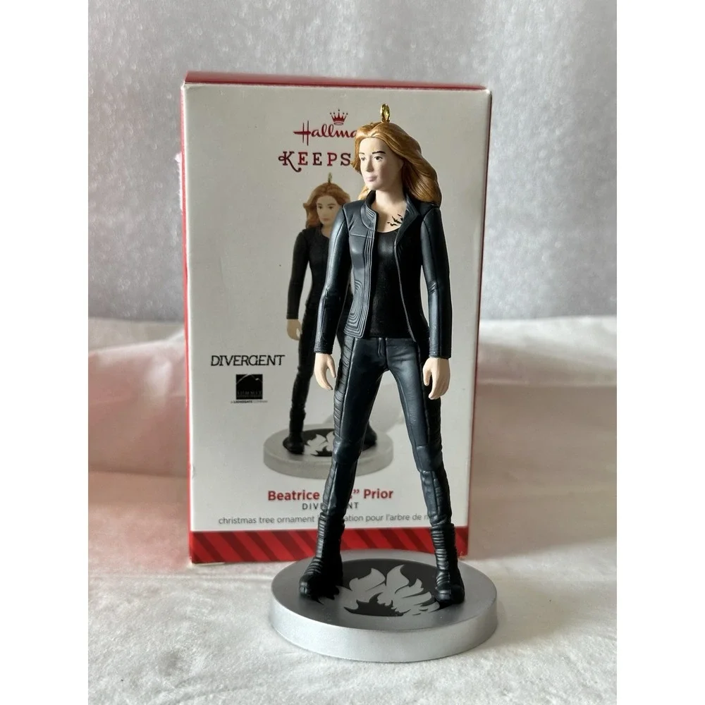 2014 Beatrice 'Tris' Prior‎ Divergent Series Keepsake Ornament Hallmark NIB